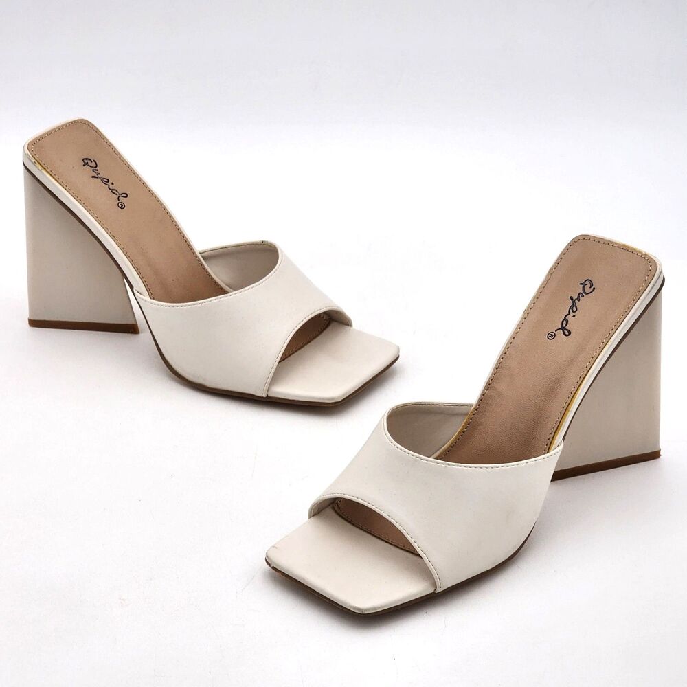 Qupid Square Toe Triangle Block Heel Mule Slide On Sandals White Size 8